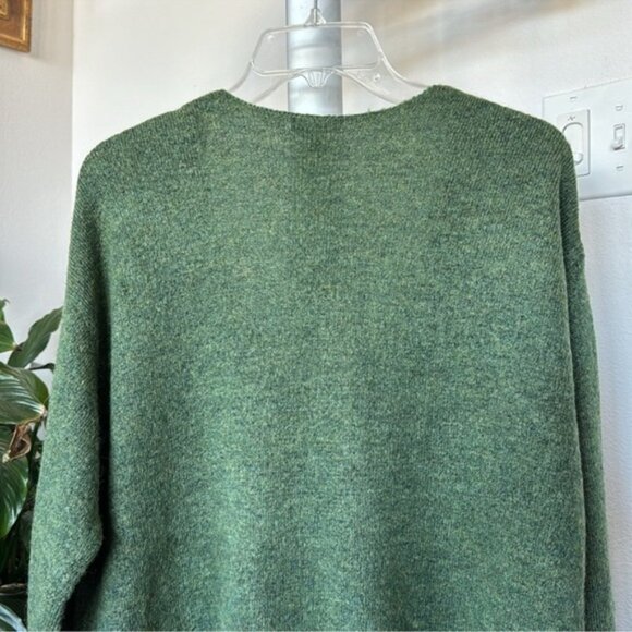 H&M Oversized Knit Sweater Sz S V Neck Rhinestoned Sequined Bugs Bees Relax fit - Picture 9 of 10